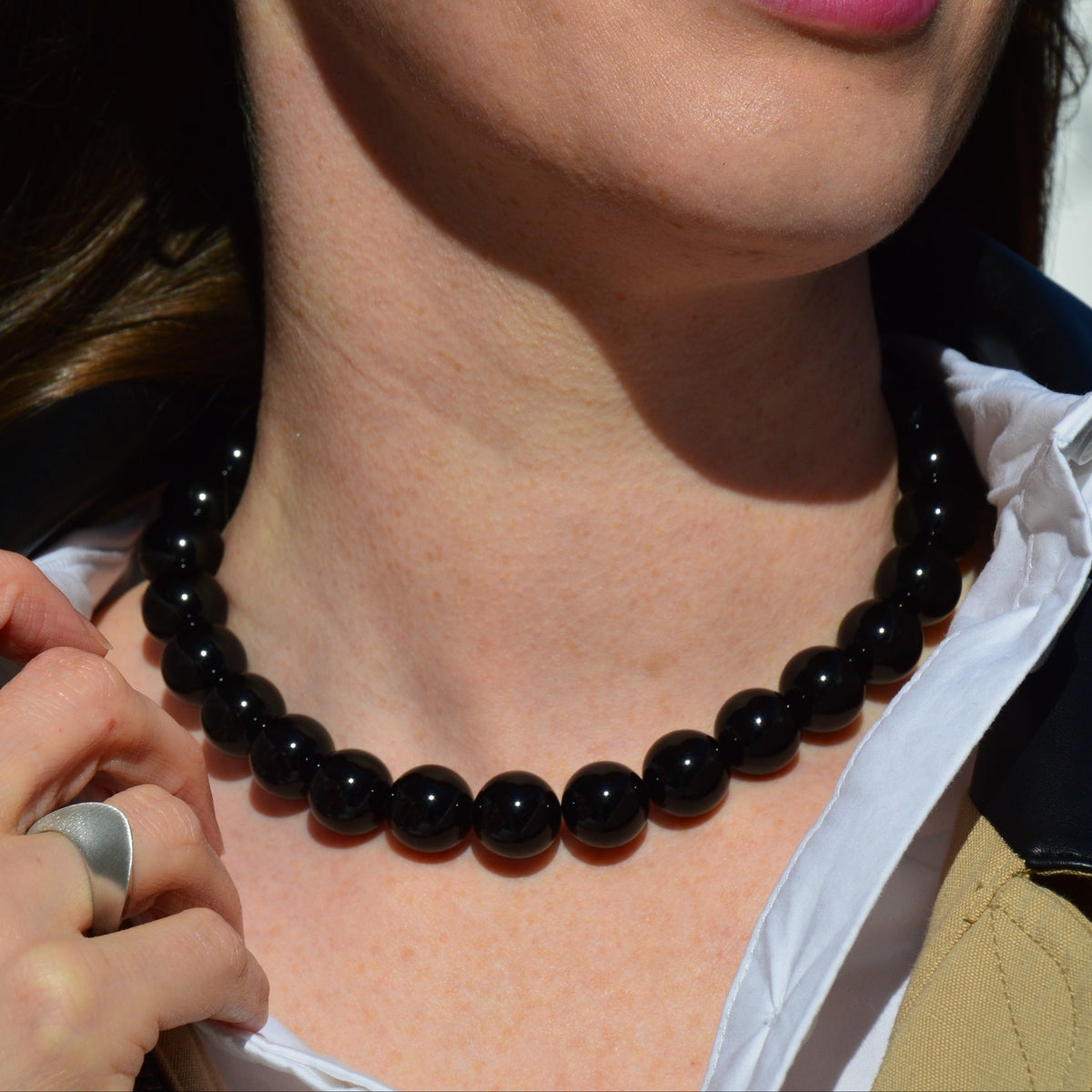 Collana onice sferica