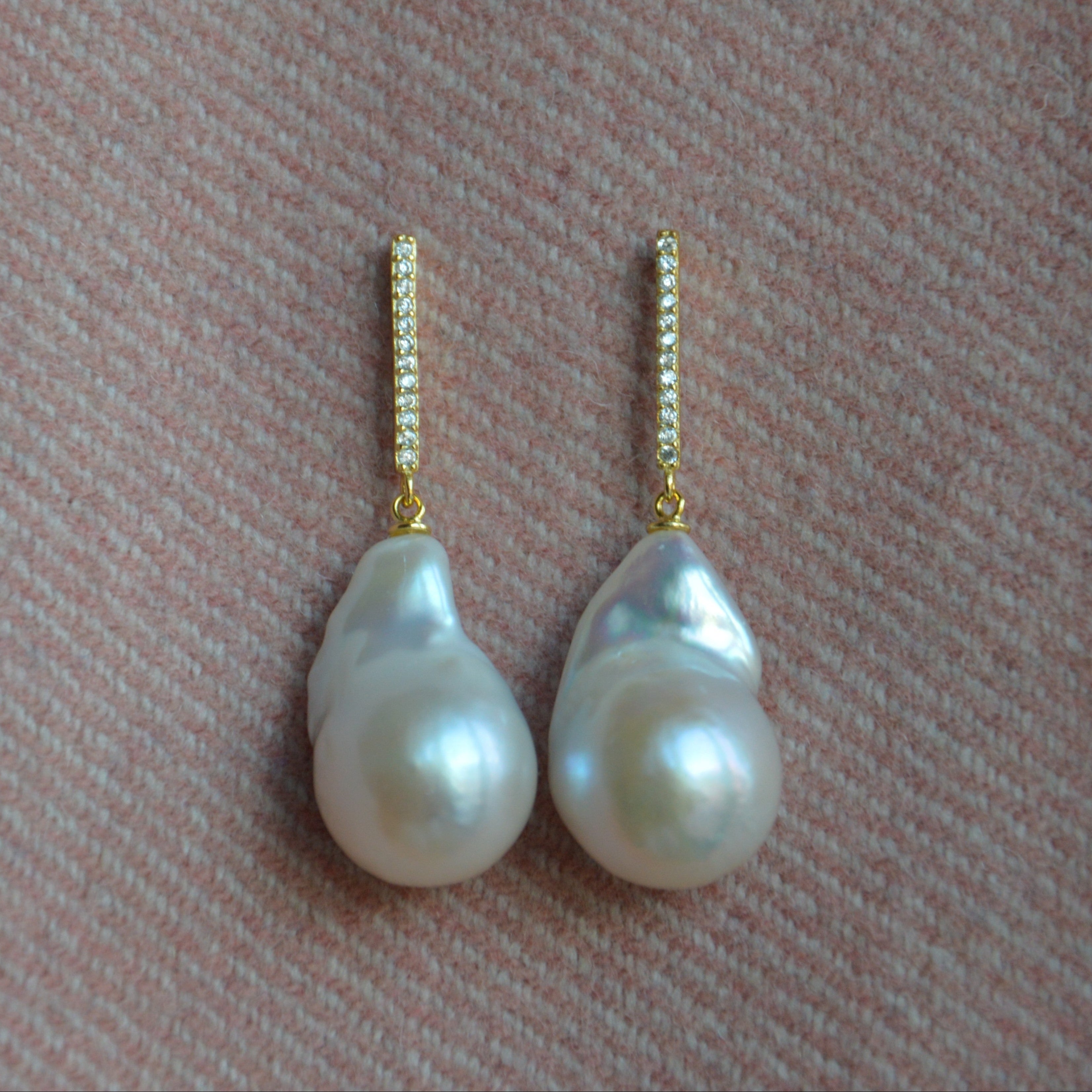 ORECCHINI DI PERLE LETI DORATI