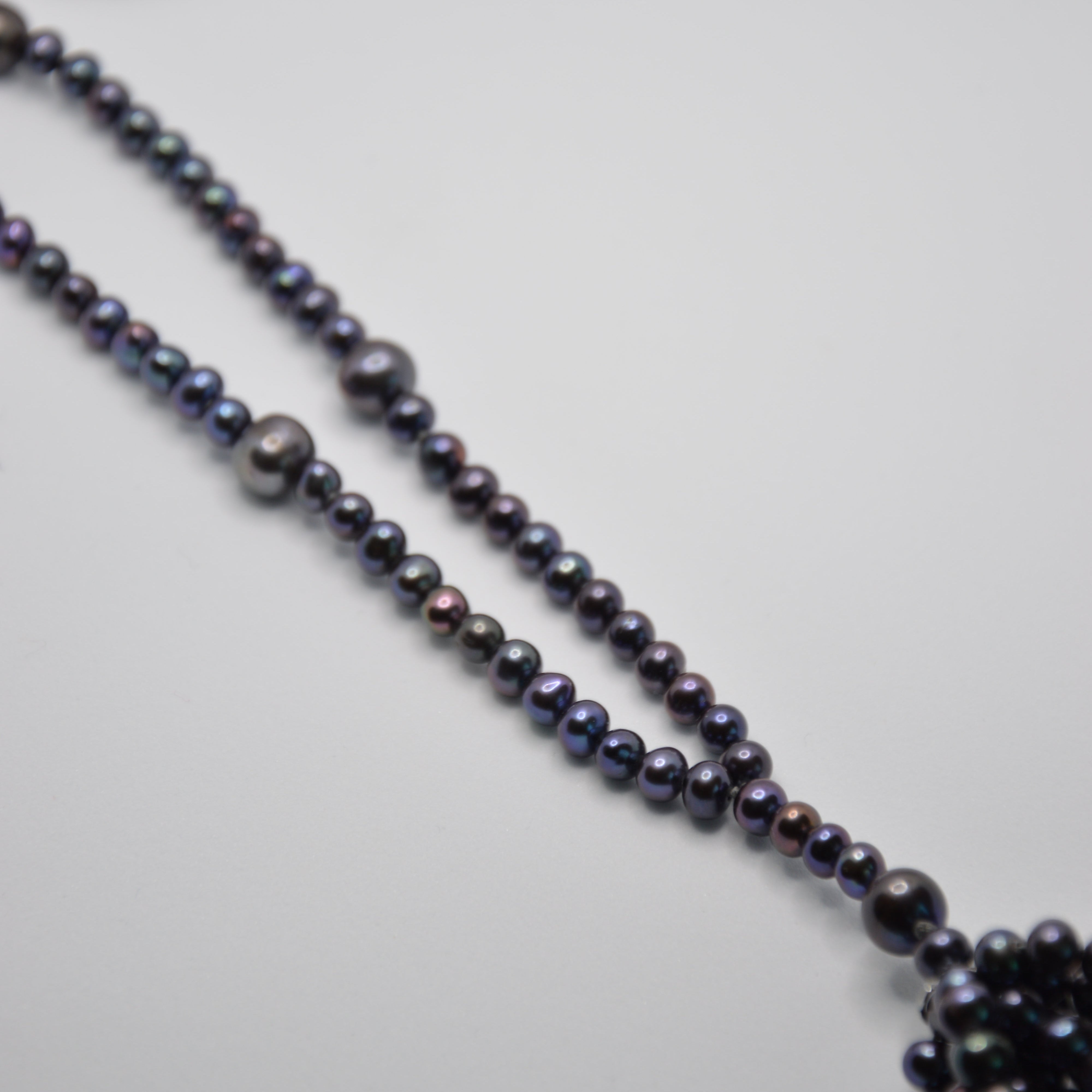 COLLANA LAYLA PERLE GRIGIE