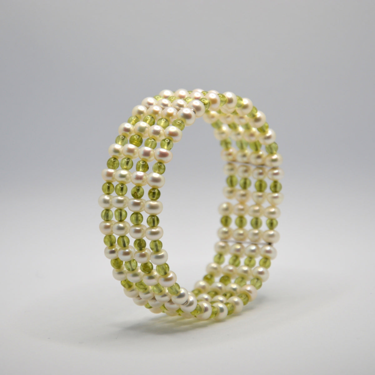 BRACCIALE OLIVINA PERIDOTO E PERLE