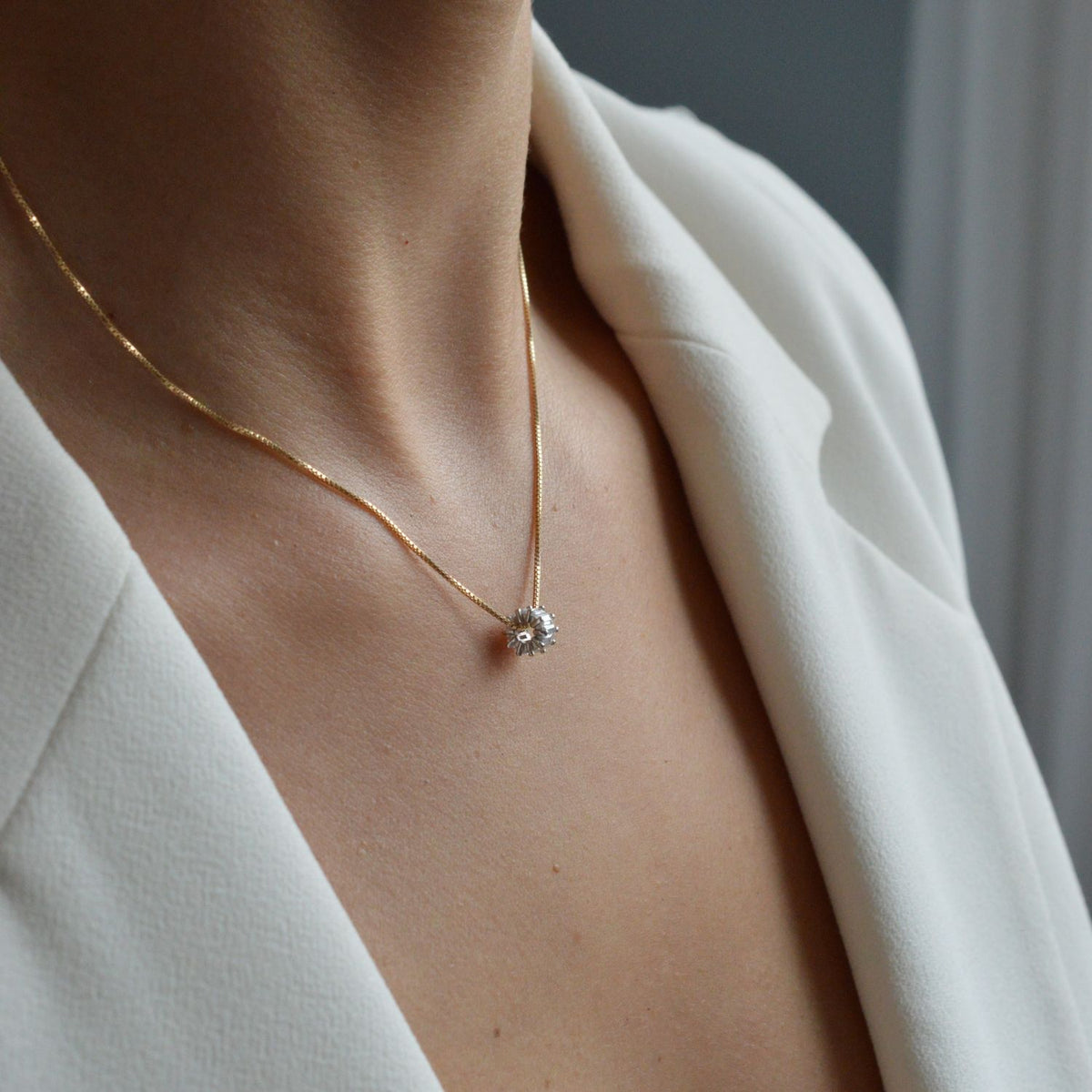 Collana in argento con zirconi taglio pavè