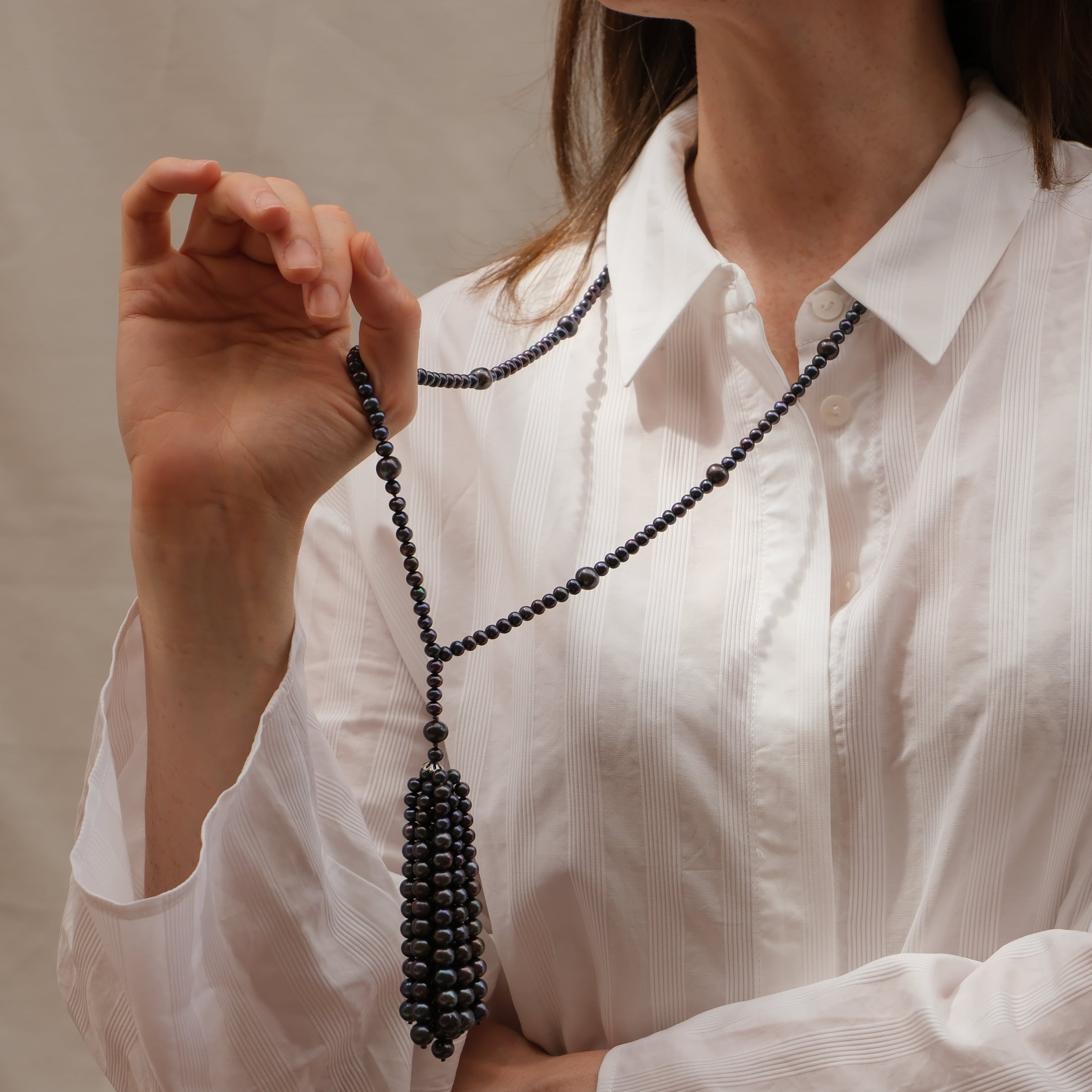 COLLANA LAYLA PERLE GRIGIE